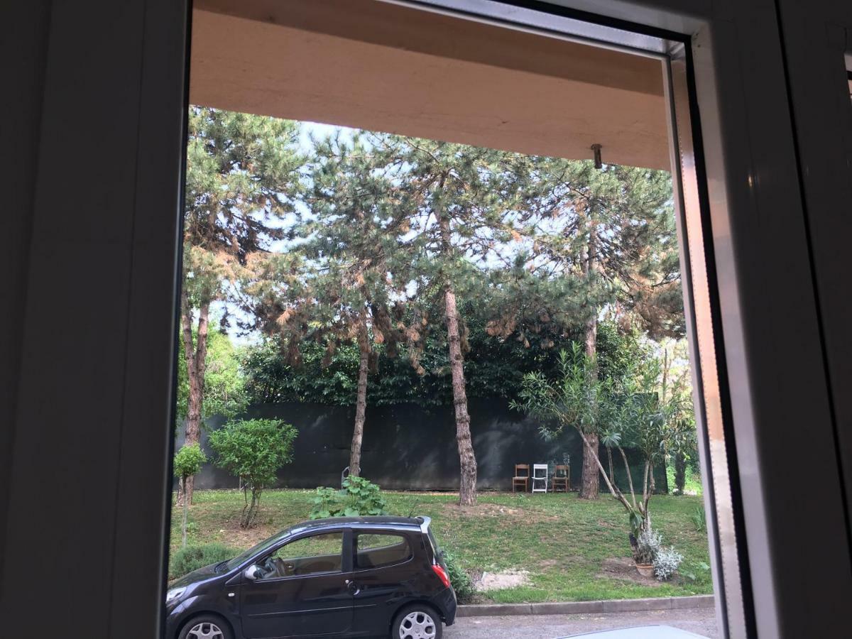 Tra S.Orsola E Fiera Apartment Bologna Ngoại thất bức ảnh